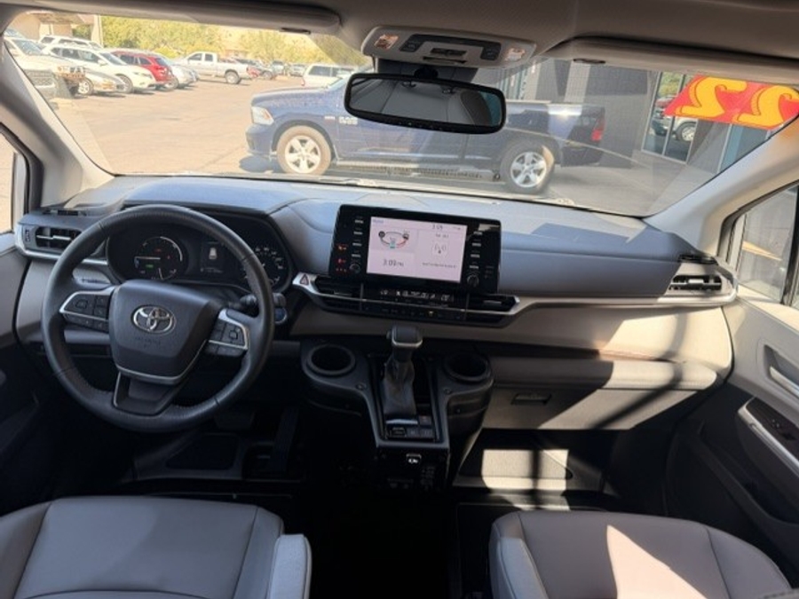 Used 2022 Toyota Sienna Hybrid XLE - BraunAbility Side Entry Fold Out Automatic Ramp