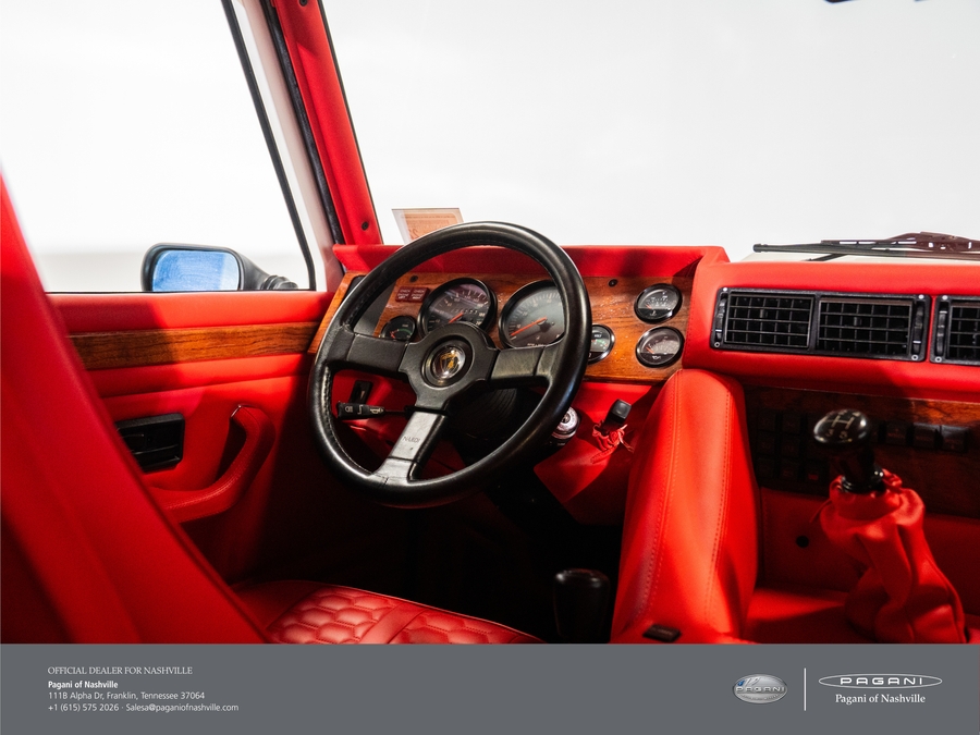 1990 Lamborghini LM002