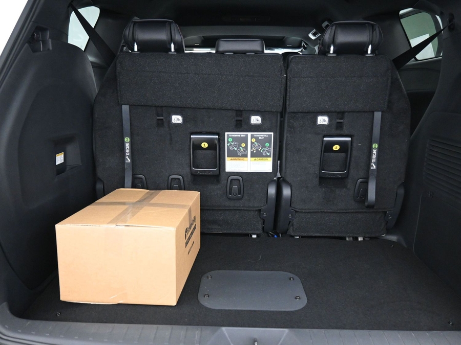New 2025 Toyota Sienna Hybrid XSE Sport - BraunAbility Side Entry Entry Fold Out Automatic Ramp