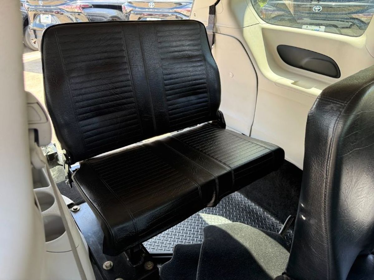 2022 CHRYSLER VOYAGER - Image 16