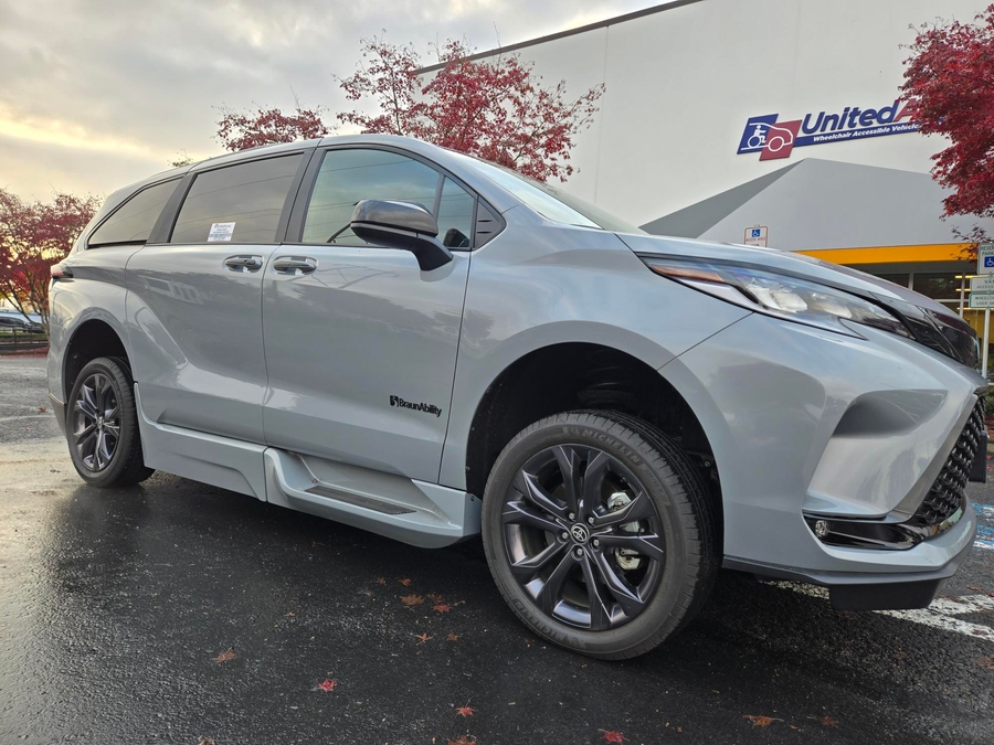 Used 2025 Toyota Sienna Hybrid XSE Sport - BraunAbility Side Entry Entry Fold Out Automatic Ramp