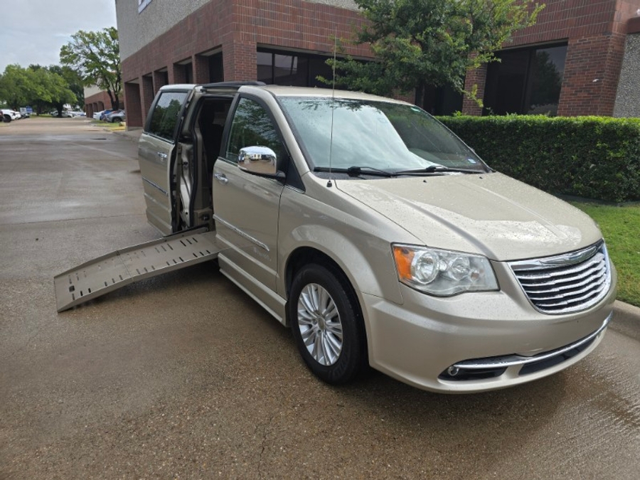 Used 2012 Chrysler Town and Country Touring L - BraunAbility Side Entry Fold Out Automatic Ramp