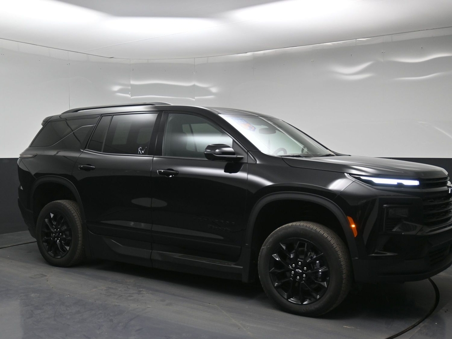 New 2026 Chevrolet Traverse 1LT Midnight Edition - BraunAbility Side Entry Entry In Floor Automatic Ramp