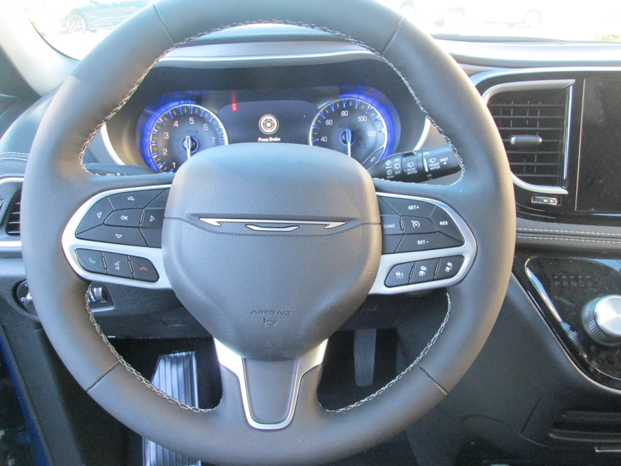 2027 Chrysler Pacifica