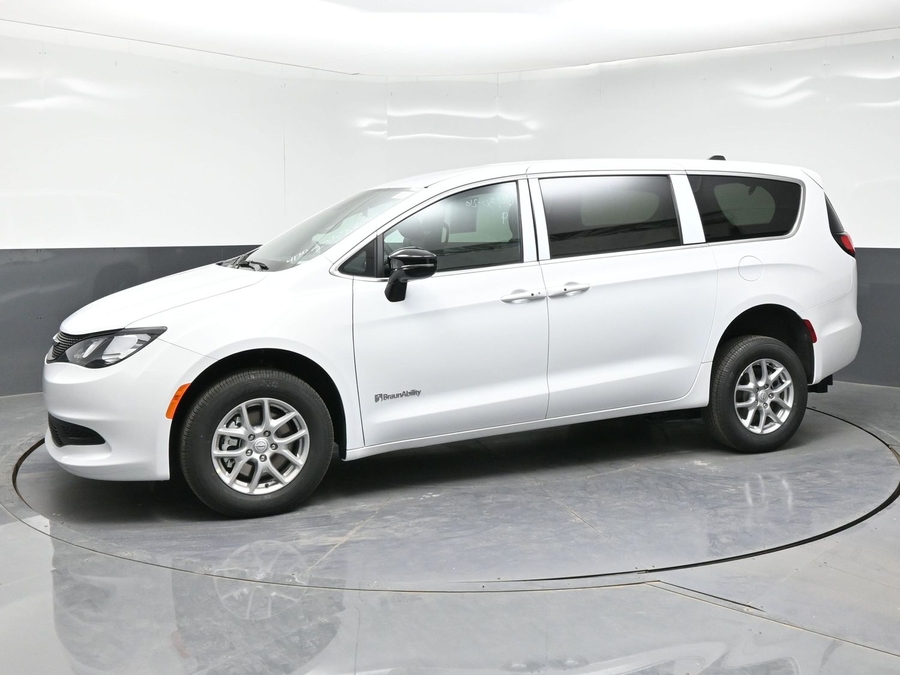 New 2026 Chrysler Voyager LX - BraunAbility Rear Entry Entry Fold Out Manual Ramp