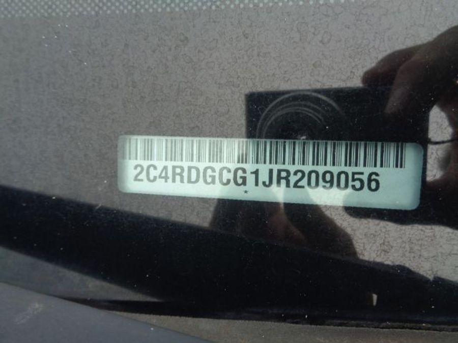 Used 2018 Dodge Grand Caravan SXT - BraunAbility Side Entry Entry Fold Out Automatic Ramp