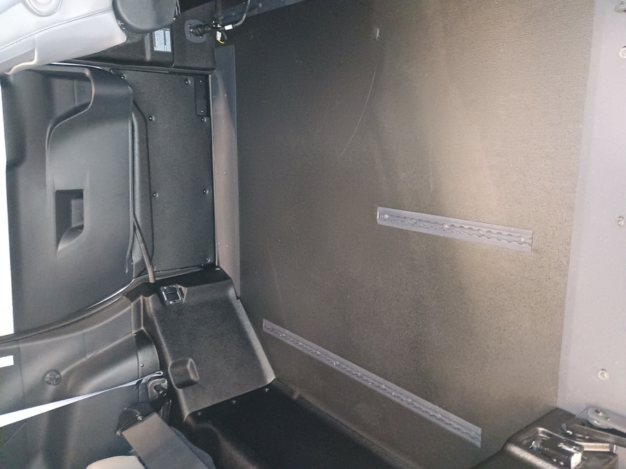 Silver Toyota Sienna image number 9