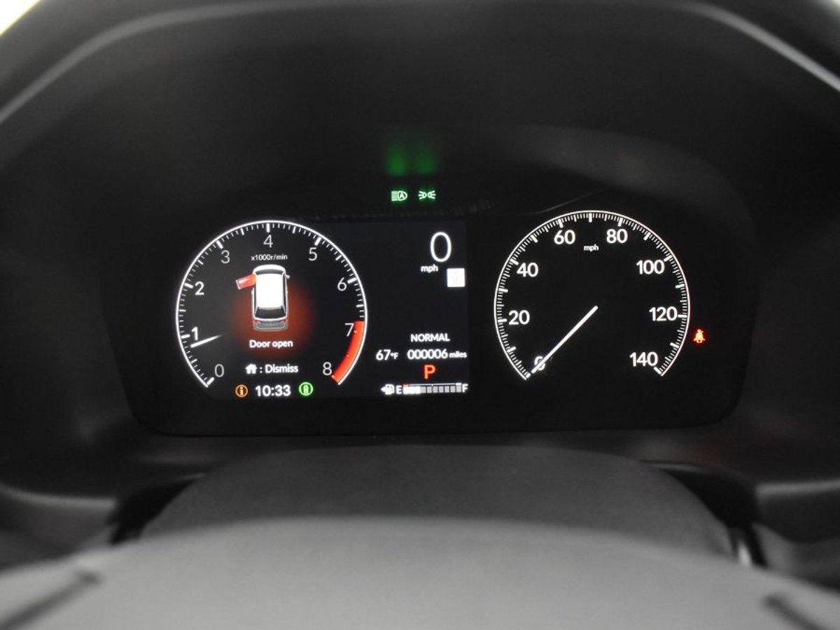 White Honda Odyssey image number 15