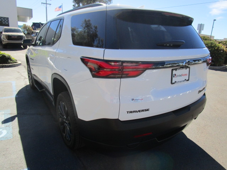 Used 2023 Chevrolet Traverse 2LT RS - BraunAbility Side Entry Entry In Floor Automatic Ramp