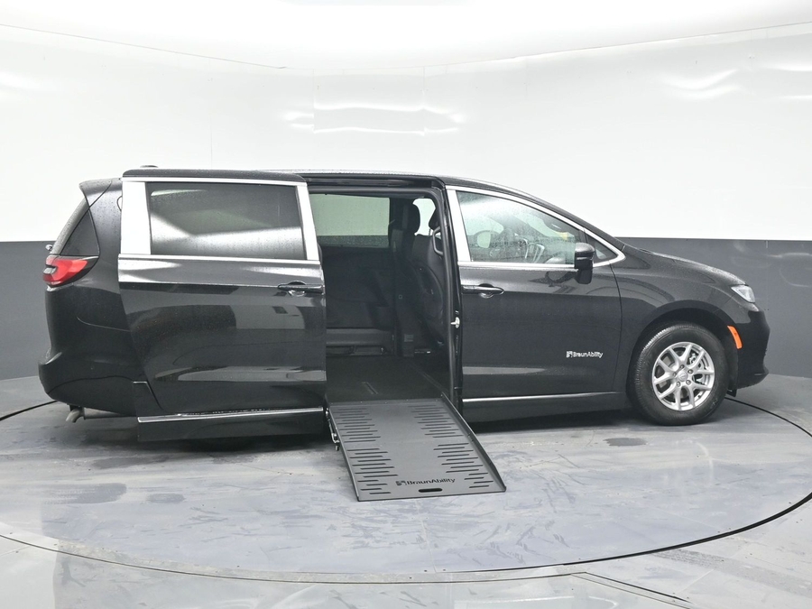 Black Chrysler Pacifica with Side Entry Automatic Fold Out ramp