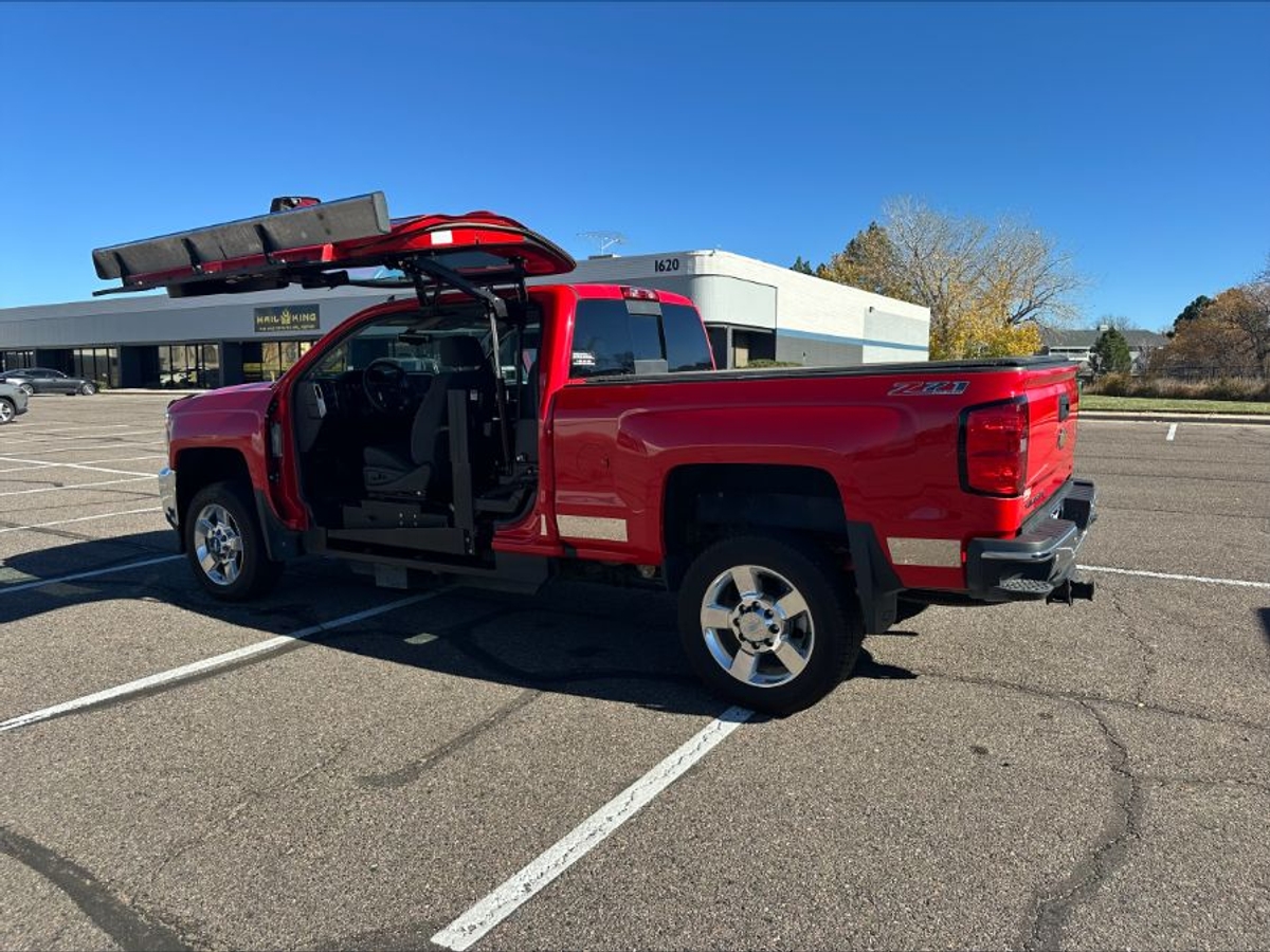 2016 CHEVROLET SILVERADO - Image 9