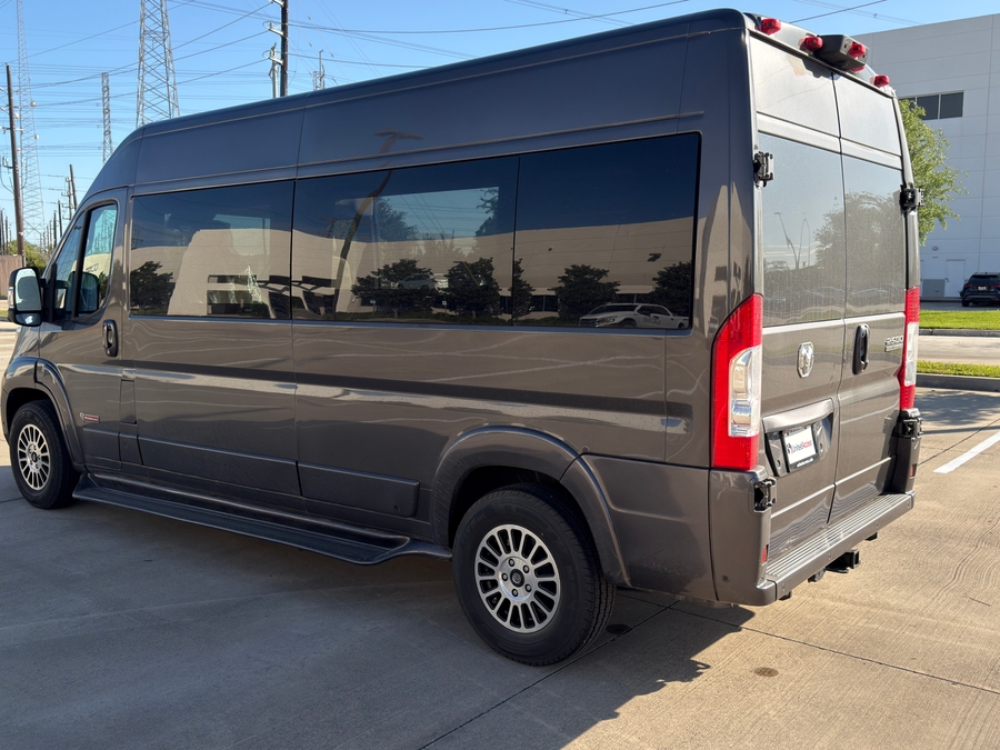 New 2025 Ram ProMaster 2500 159" WB HR -  Side Entry Entry Lift Automatic Ramp