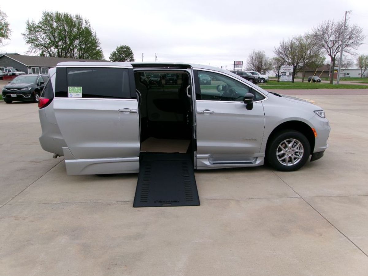 Silver Chrysler Pacifica with Side Entry Automatic In Floor ramp