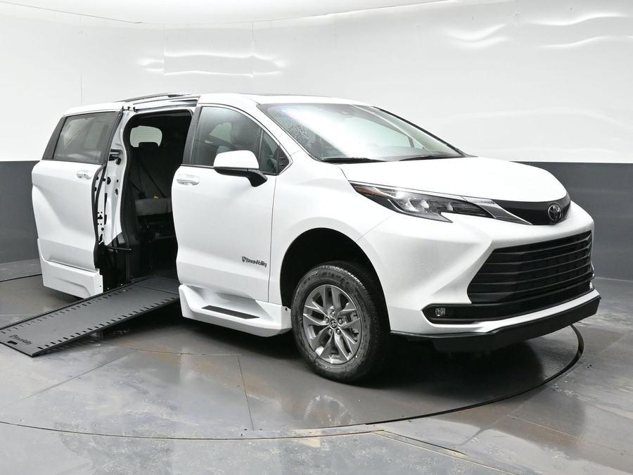 White Toyota Sienna with Side Entry Automatic In Floor ramp