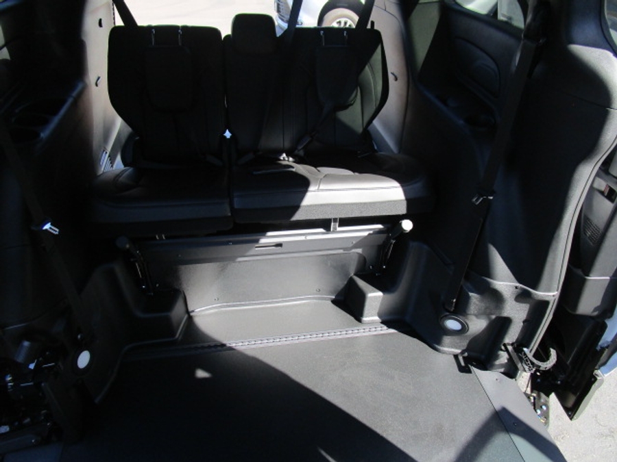 New 2025 Chrysler Voyager LX - BraunAbility Commercial Side Entry Entry Fold Out Manual Ramp