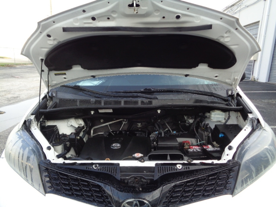 Used 2020 Toyota Sienna SE Premium - VMI Side Entry In Floor Automatic Ramp