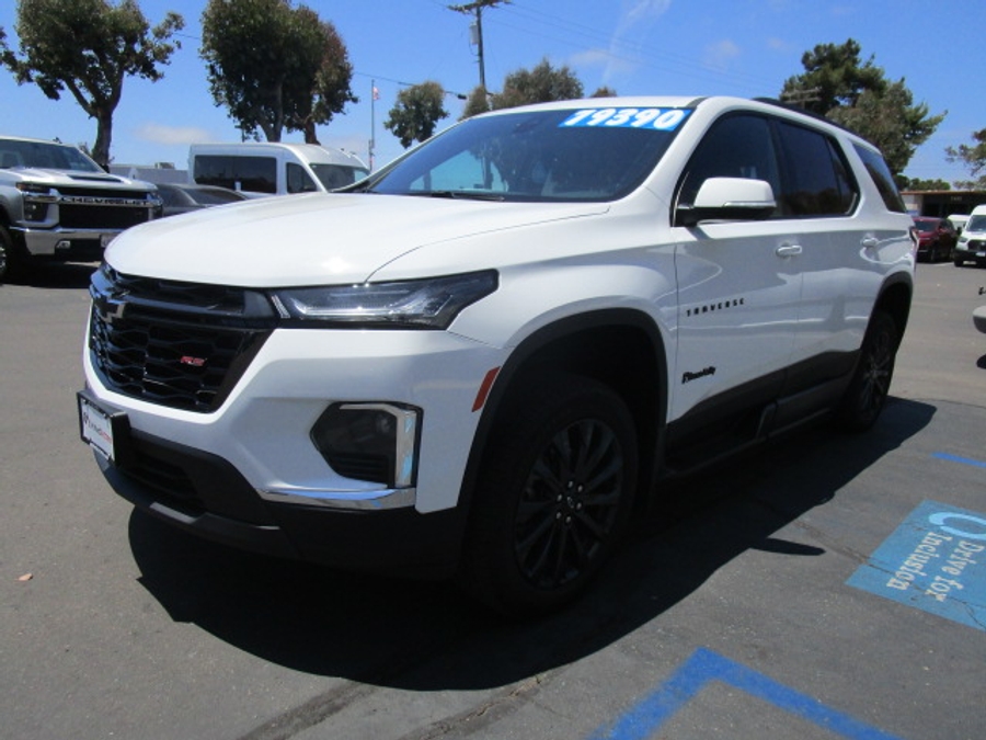 Used 2023 Chevrolet Traverse RS - BraunAbility Side Entry Entry In Floor Automatic Ramp