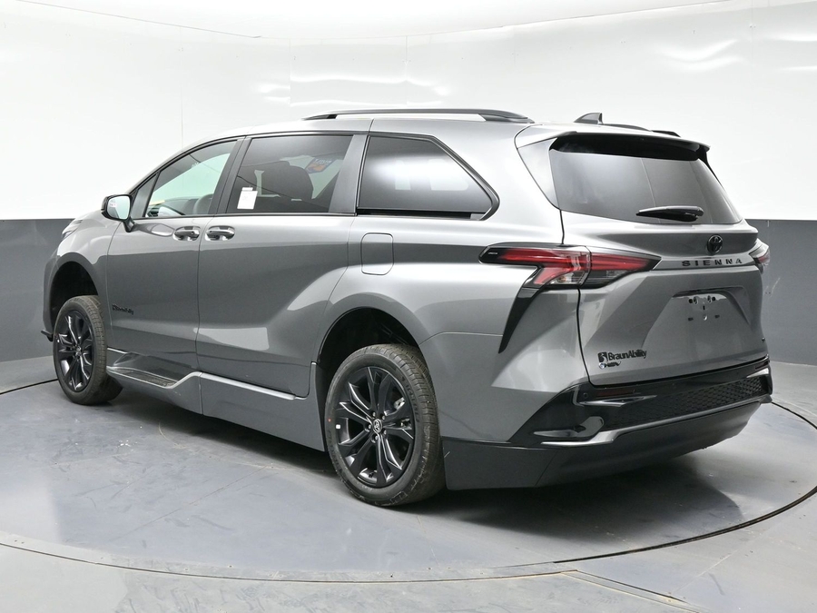New 2026 Toyota Sienna Hybrid XSE Sport - BraunAbility Side Entry Entry Fold Out Automatic Ramp