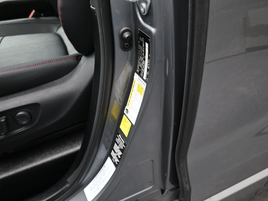 New 2026 Toyota Sienna Hybrid XSE Sport - BraunAbility Side Entry Entry Fold Out Automatic Ramp
