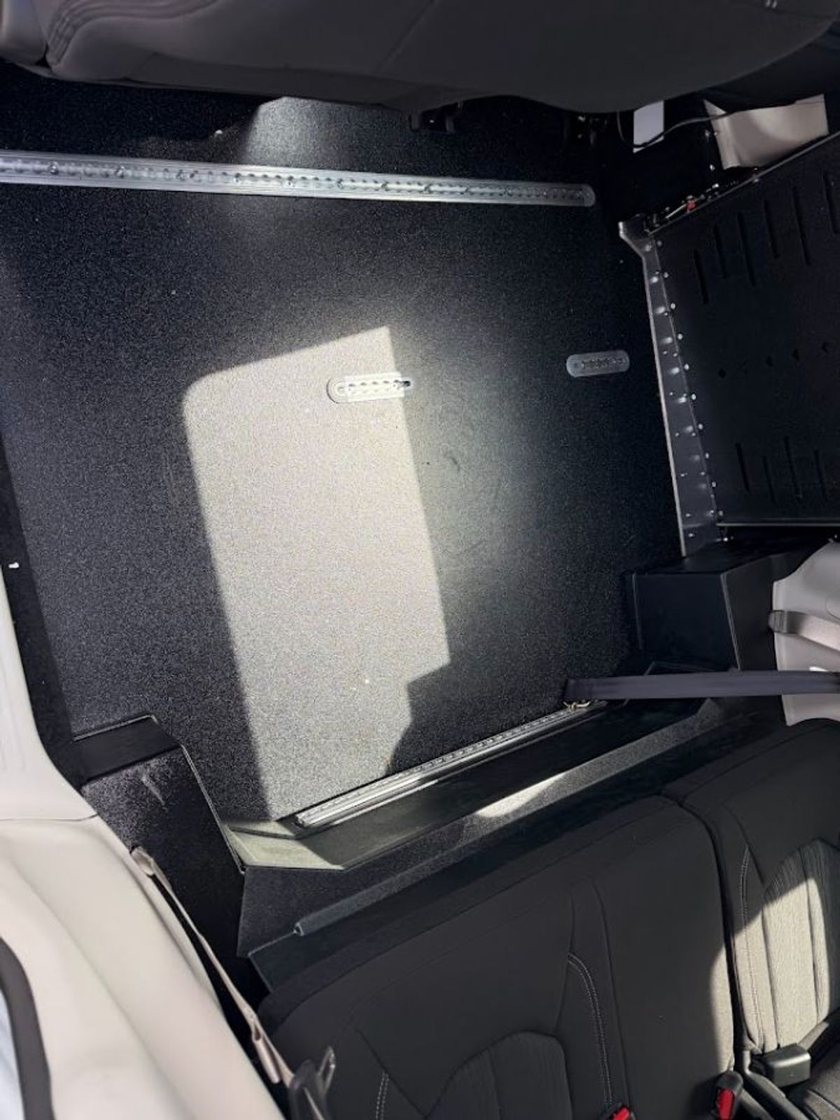 2024 CHRYSLER VOYAGER - Image 11