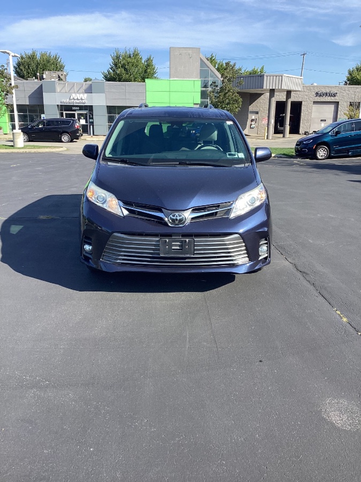 2020 TOYOTA SIENNA - Image 2