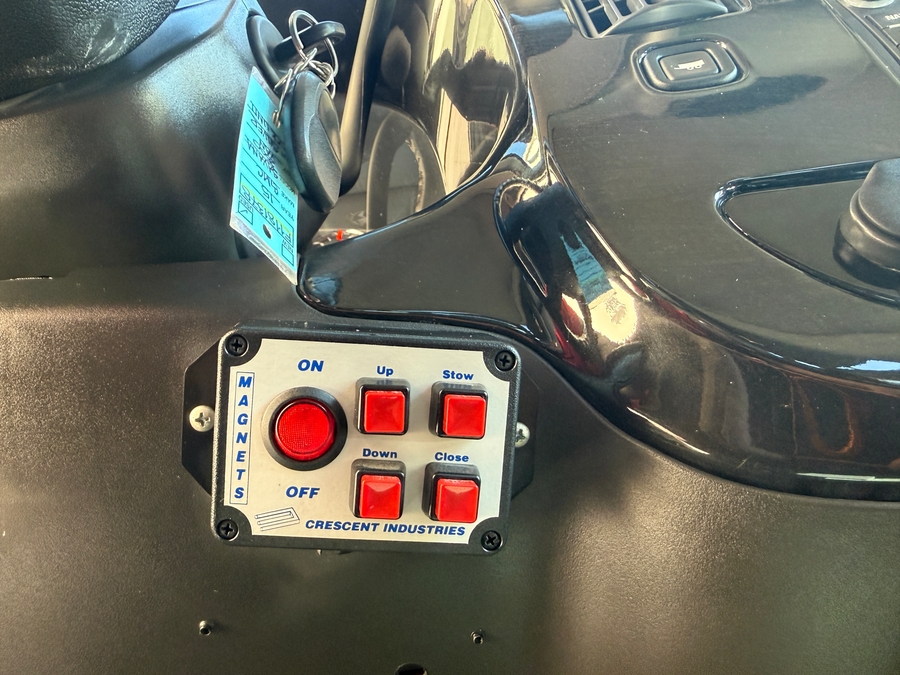 Used 2015 GMC Savana Explorer - Side Entry Entry Lift Automatic Ramp