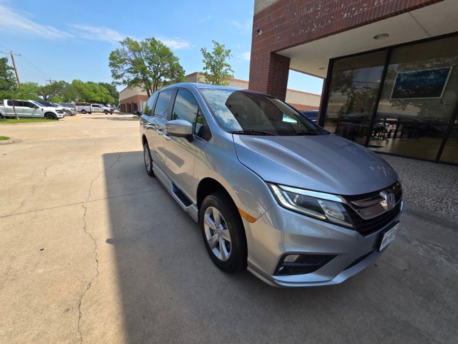 Used 2020 Honda Odyssey EX-L - BraunAbility Side Entry Entry In Floor Automatic Ramp