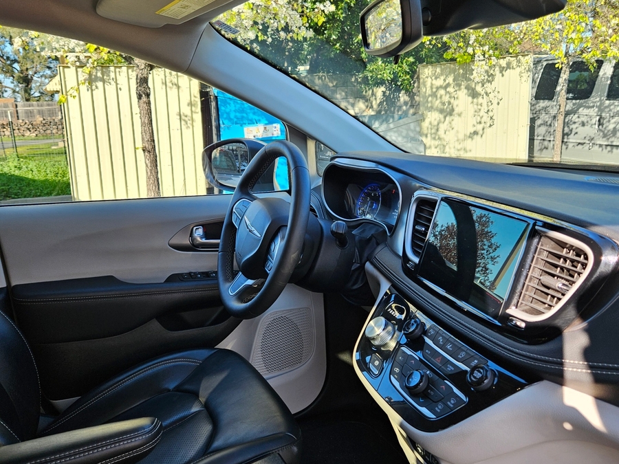 Used 2023 Chrysler Pacifica Touring L Safety - BraunAbility Side Entry Entry Fold Out Automatic Ramp