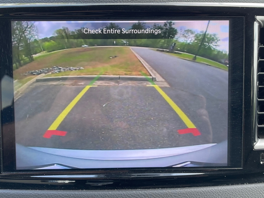 Silver Chrysler Pacifica image number 15