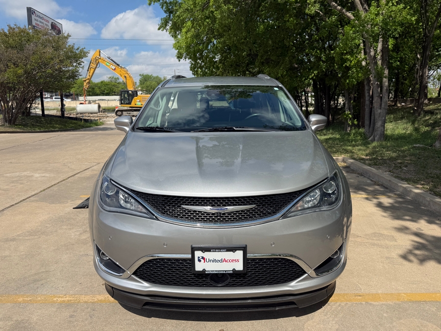 Used 2020 Chrysler Pacifica Touring L Plus - BraunAbility Side Entry Entry In Floor Automatic Ramp
