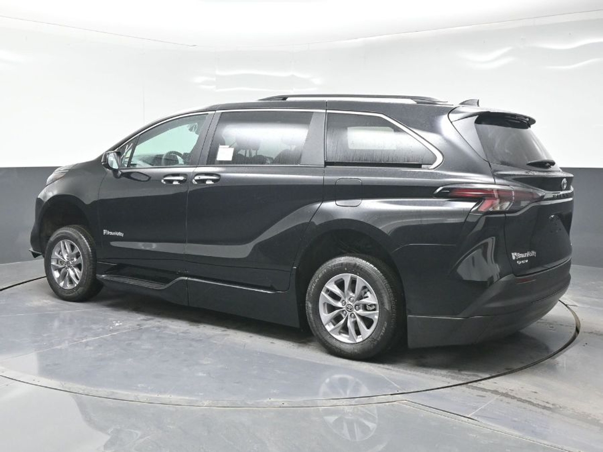 Black Toyota Sienna with Side Entry Automatic In Floor ramp