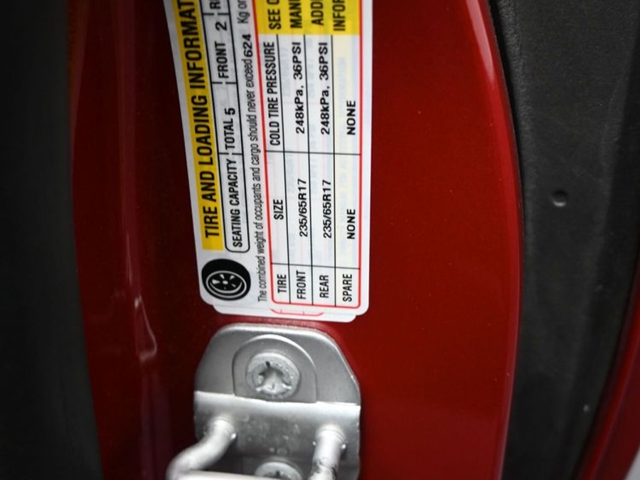 Used 2025 Chrysler Pacifica Select - BraunAbility Side Entry In Floor Automatic Ramp