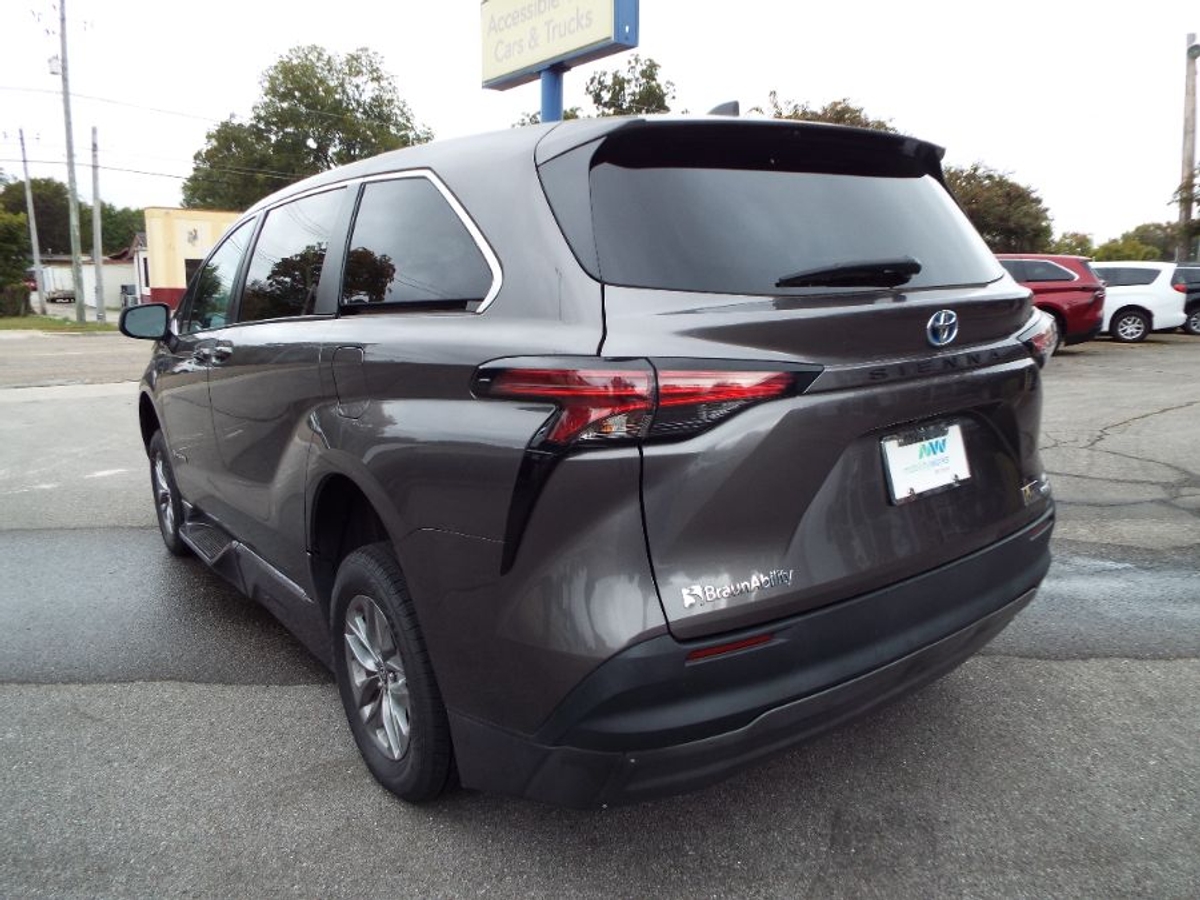 2022 TOYOTA SIENNA - Image 8