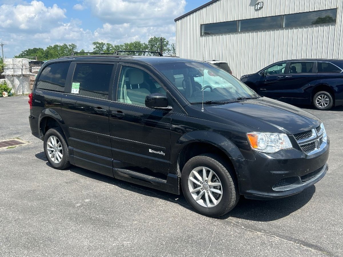 Black Dodge Grand Caravan image number 4