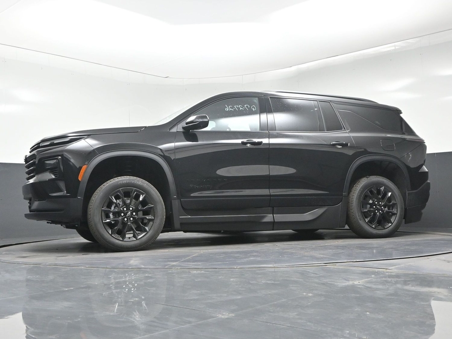 New 2026 Chevrolet Traverse 1LT Midnight - BraunAbility Side Entry In Floor Automatic Ramp