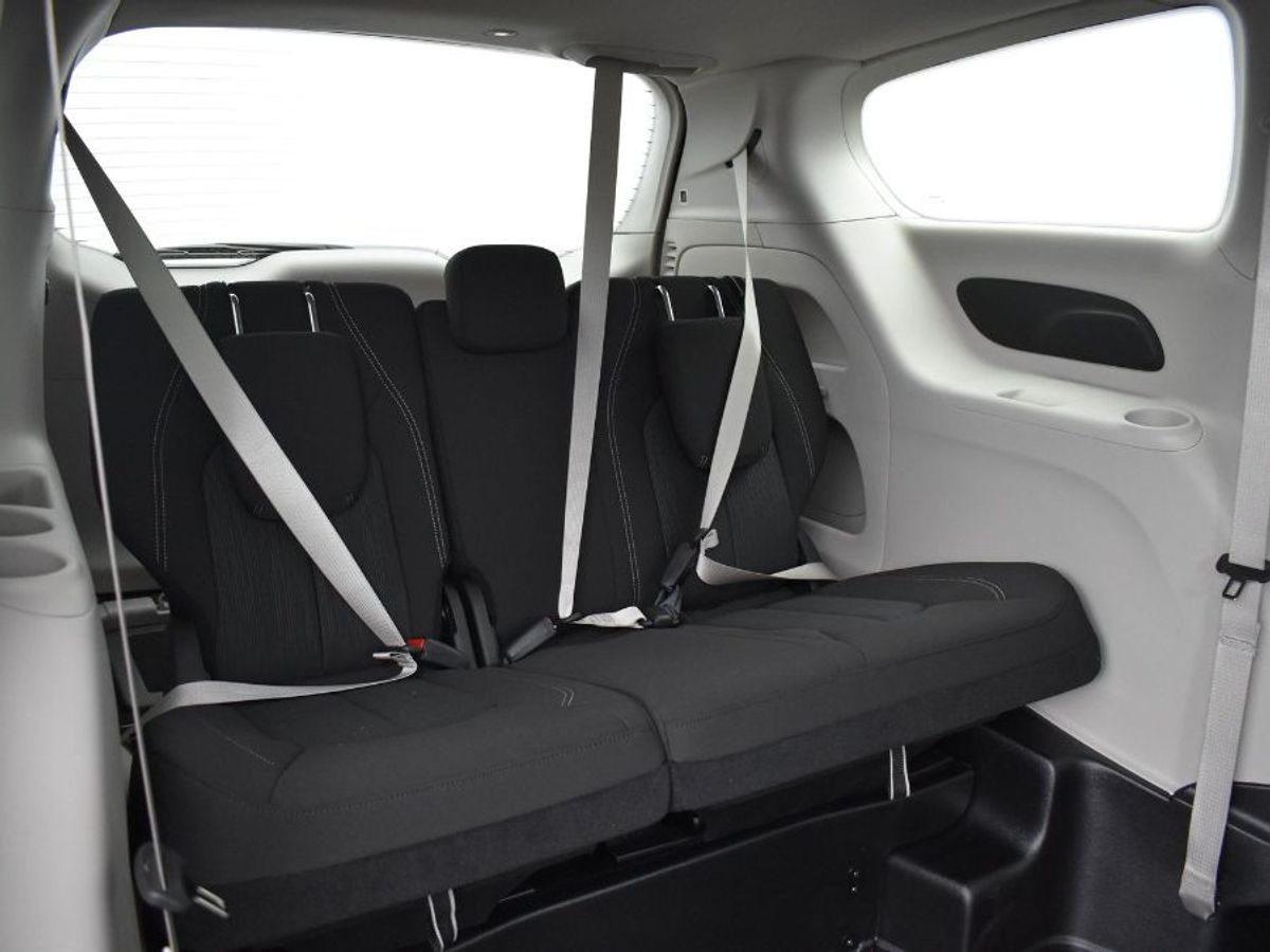 2023 CHRYSLER VOYAGER - Image 16