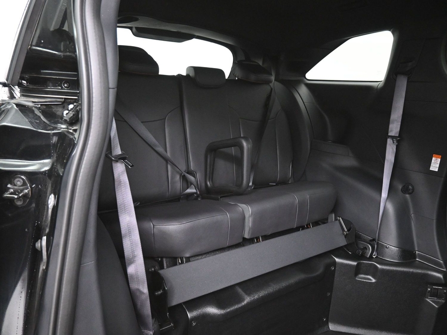 New 2025 Toyota Sienna Hybrid XSE Sport - BraunAbility Side Entry Entry Fold Out Automatic Ramp