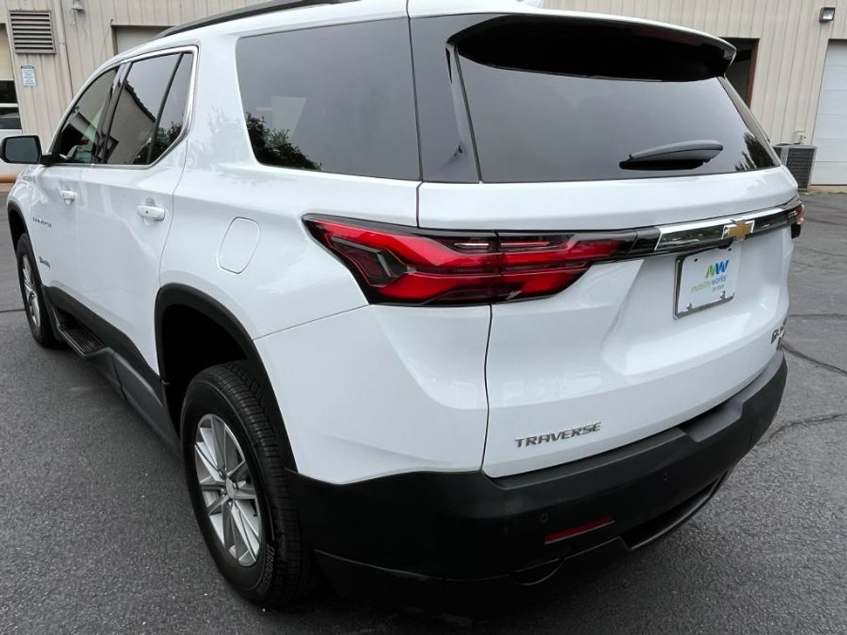 2023 CHEVROLET TRAVERSE - Image 7