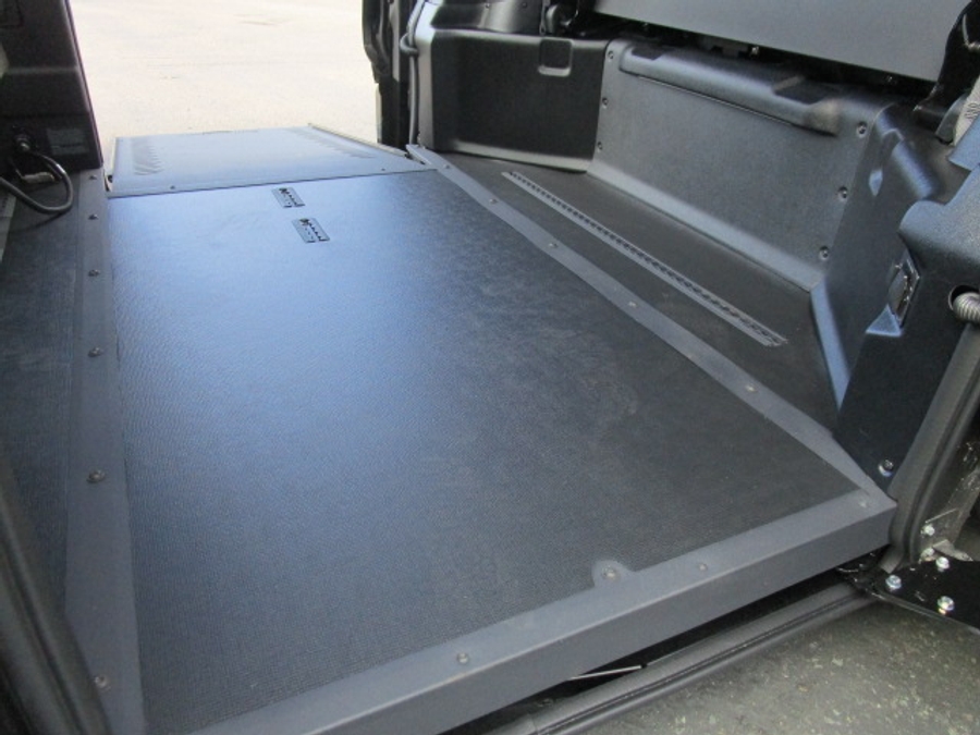 New 2025 Toyota Sienna Hybrid XSE Sport - BraunAbility Side Entry Entry In Floor Automatic Ramp