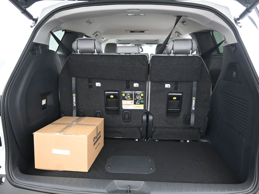 New 2026 Toyota Sienna Hybrid XLE Add - BraunAbility Side Entry In Floor Automatic Ramp