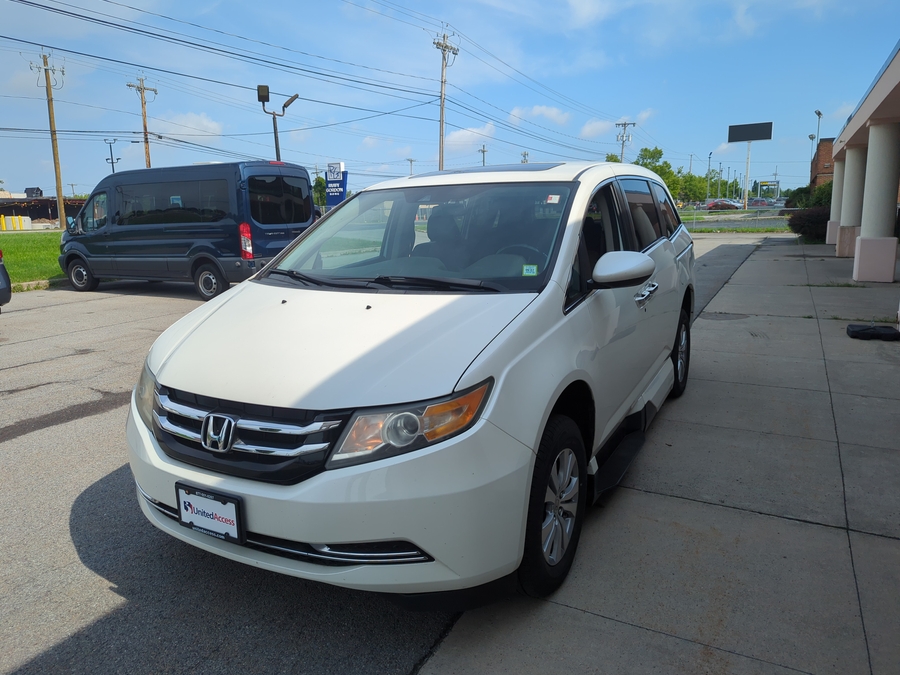 Used 2017 Honda Odyssey EX-L - VMI Side Entry In Floor Automatic Ramp