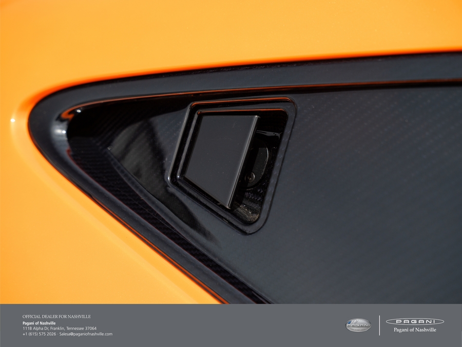 2015 McLaren P1