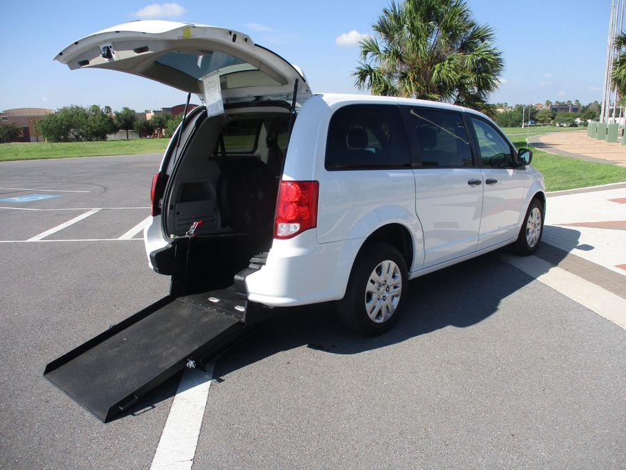 Used 2019 Dodge Grand Caravan SE - International Mobility Rear Entry Entry Fold Out Manual Ramp