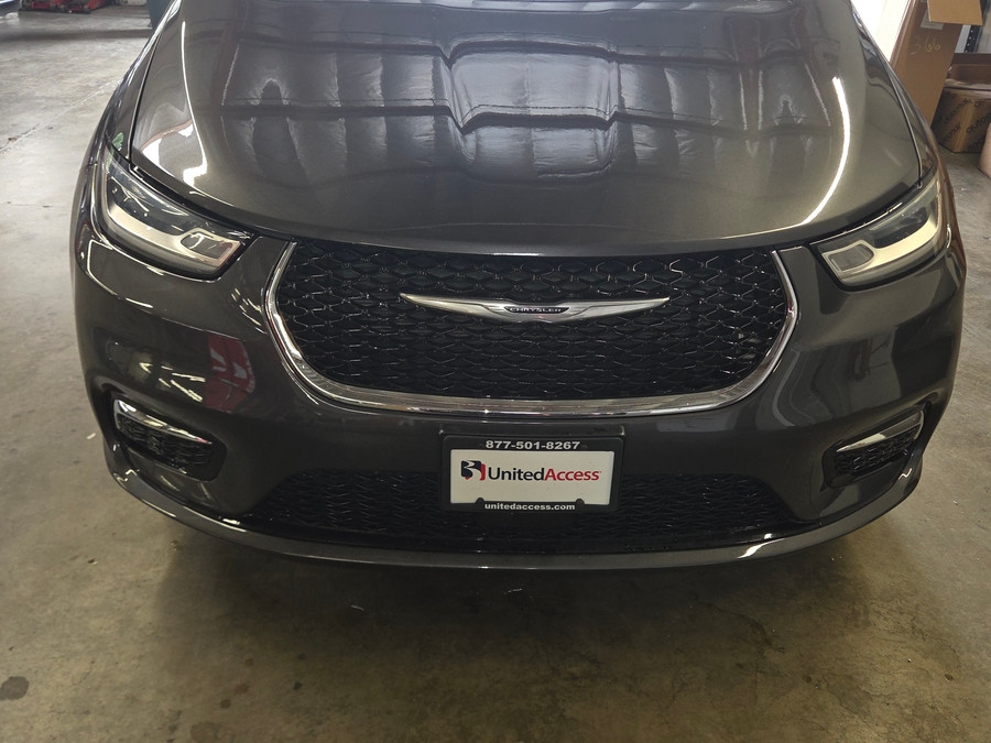 Used 2023 Chrysler Pacifica Touring L - BraunAbility Side Entry Fold Out Manual Ramp