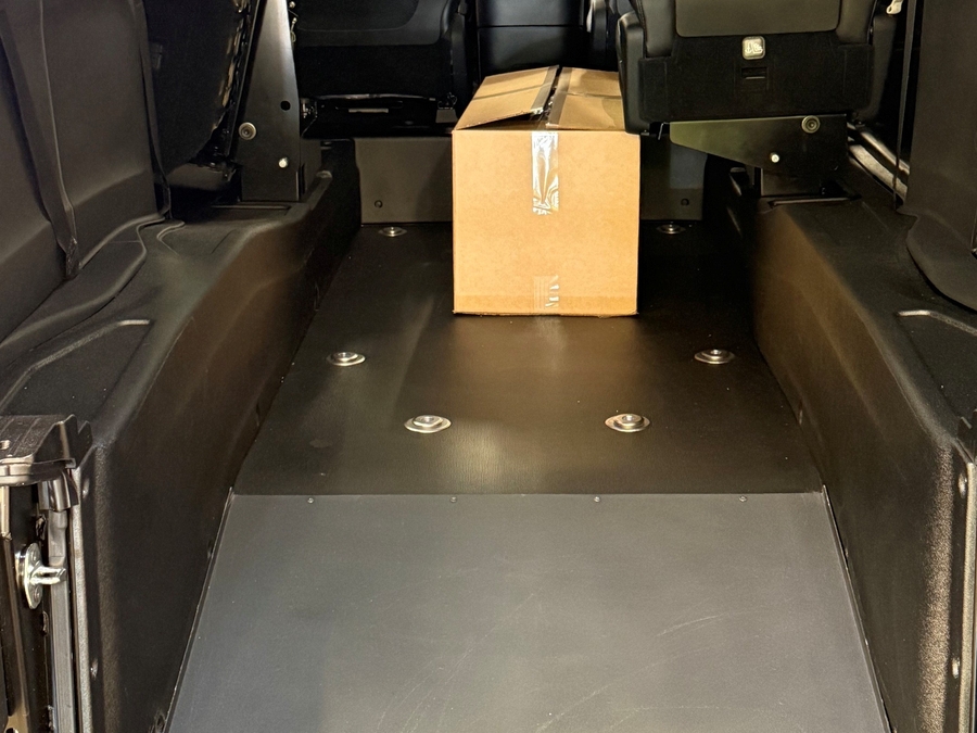 Número de imagen Chrysler Pacifica negro 24