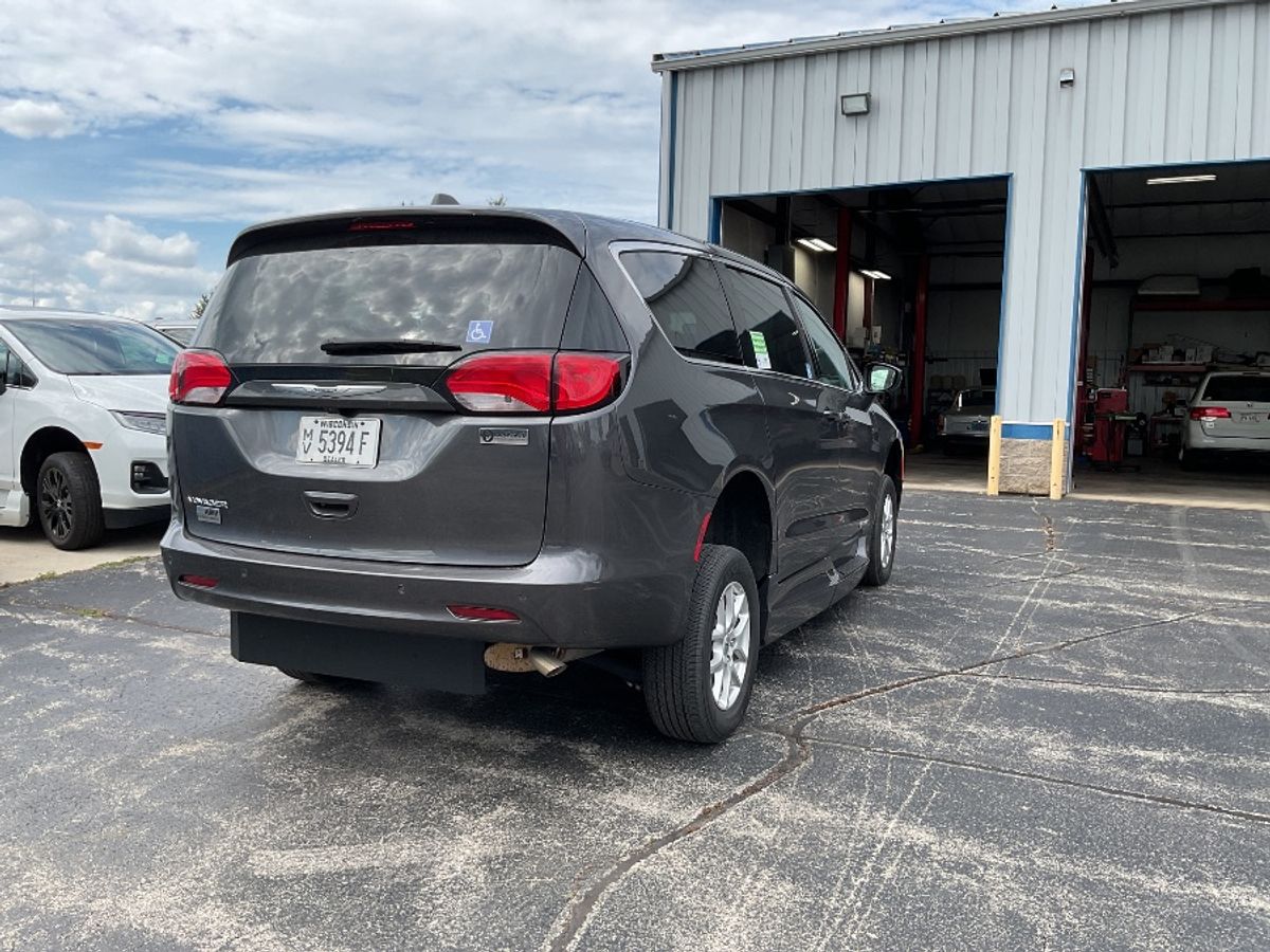 2022 CHRYSLER VOYAGER - Image 4