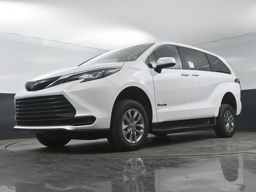 New 2025 Toyota Sienna Hybrid LE - BraunAbility Commercial Rear Entry Entry Fold Out Manual Ramp
