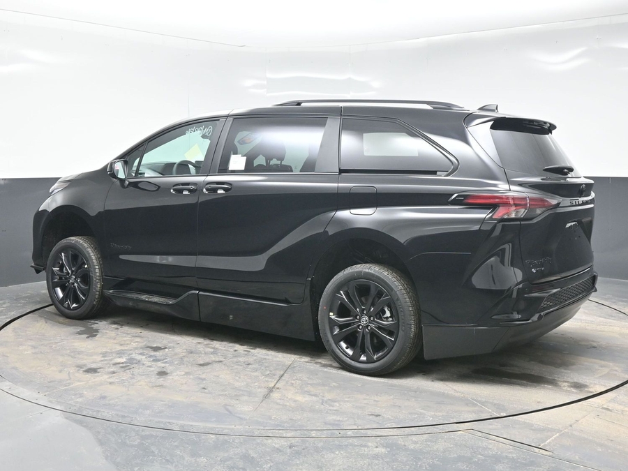 New 2026 Toyota Sienna Hybrid XSE Sport - BraunAbility Side Entry In Floor Automatic Ramp