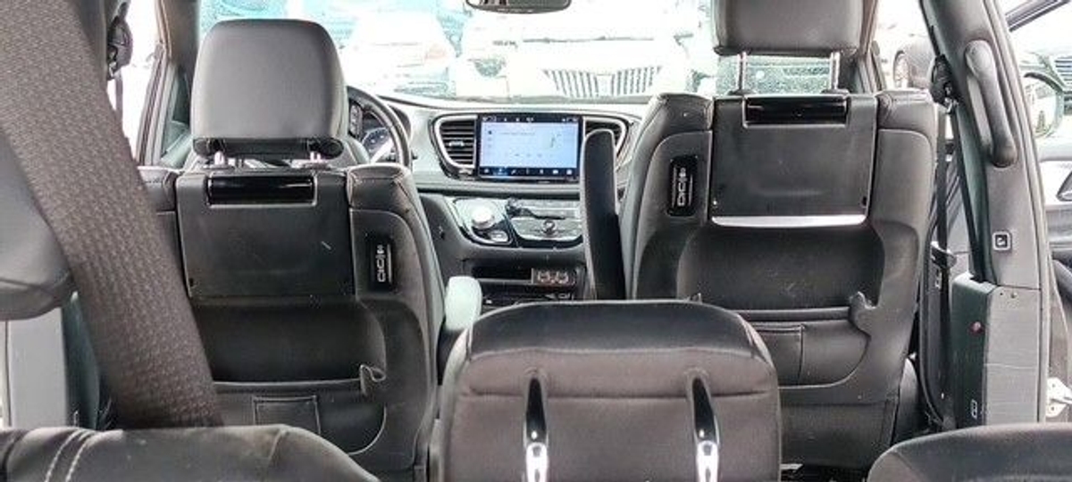 2021 CHRYSLER PACIFICA - Image 15