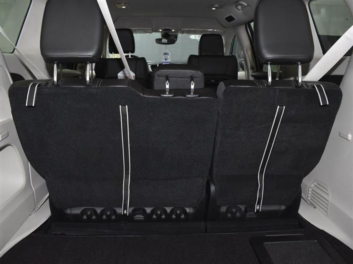 2023 CHRYSLER PACIFICA - Image 24